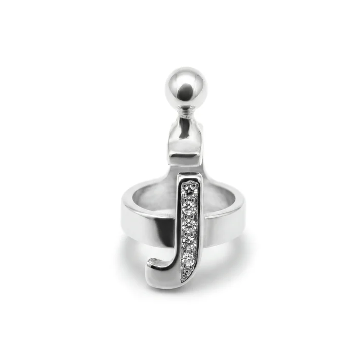 Pendant letter J