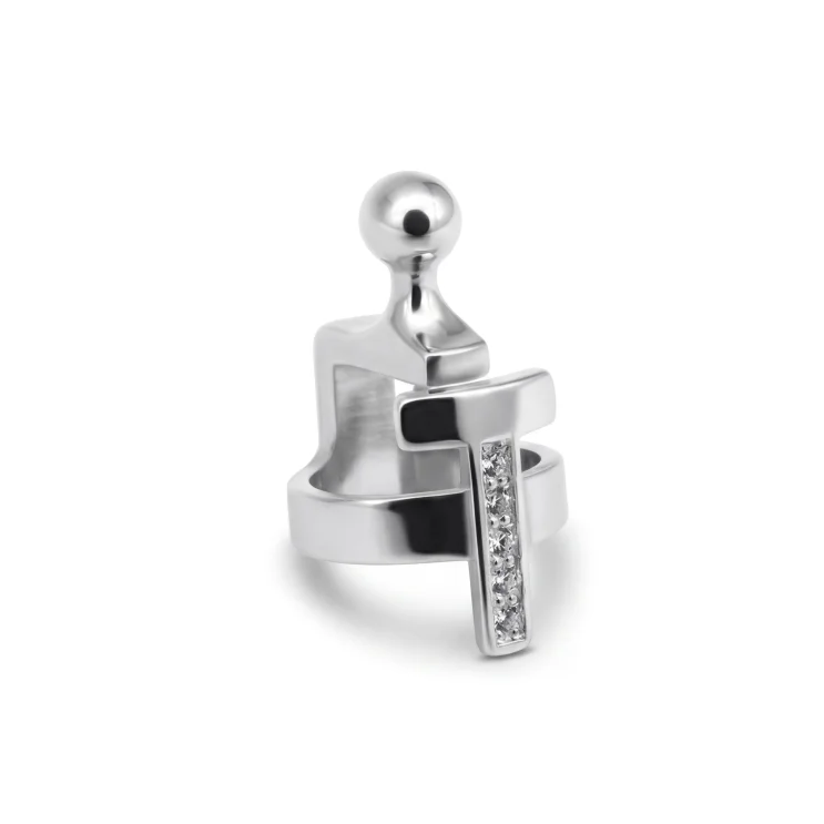 Pendant letter T