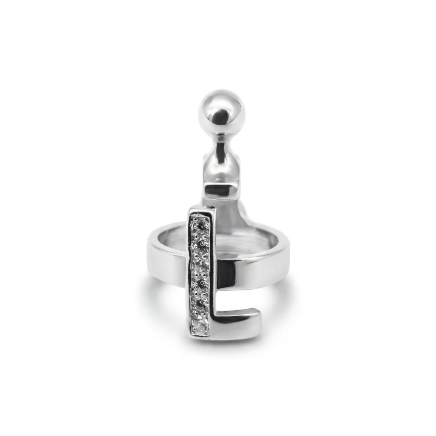 Pendant letter L