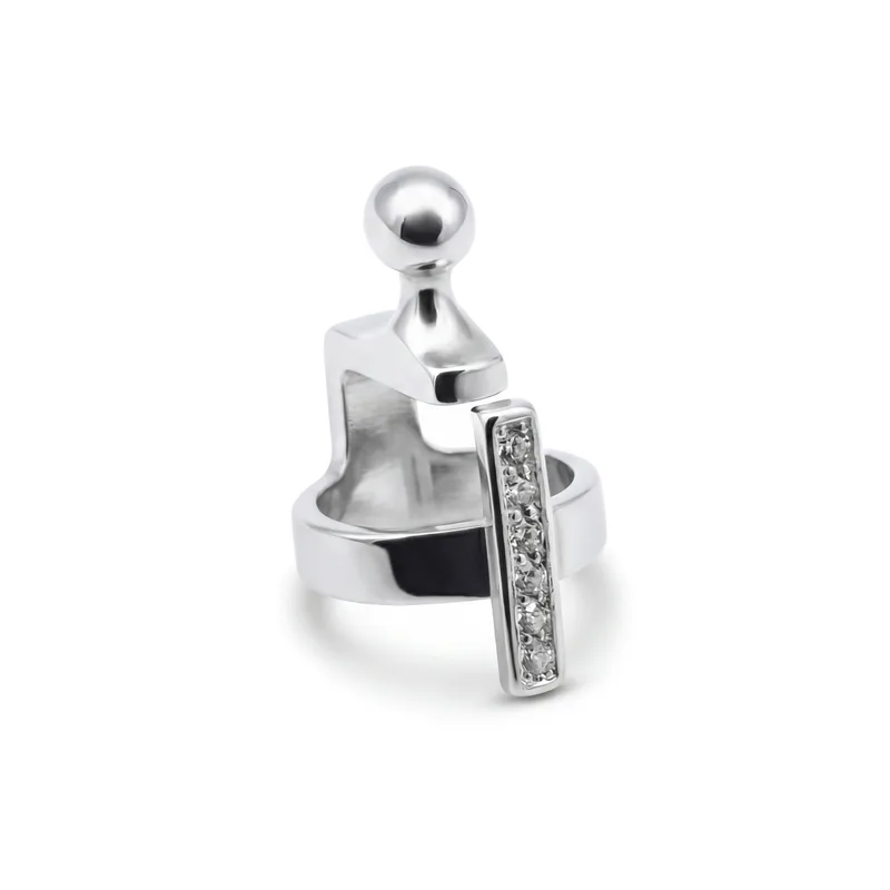 Pendant letter I