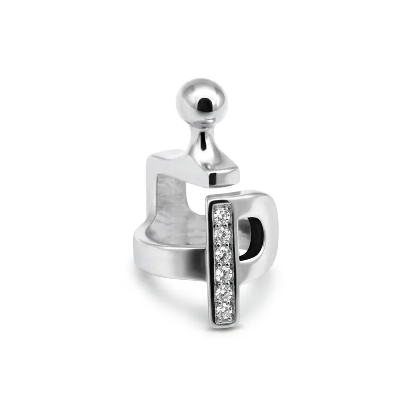 Pendant letter P