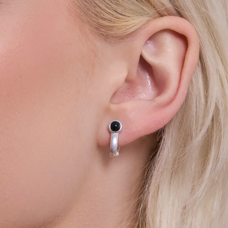 Earring UNA onyx 1pc